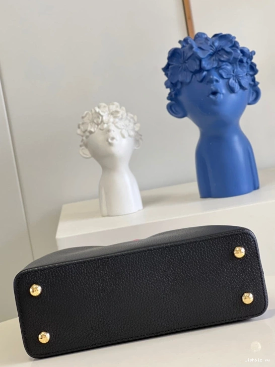 WIS Vuitton Louis CAPUCINES MM 0715